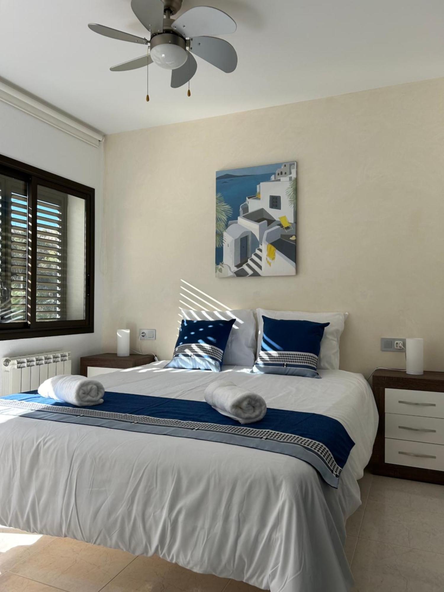 Appartement Duplex Rosas Avec Terrasse Magnifique Jacuzzi Vue Mer Roses Exterior foto