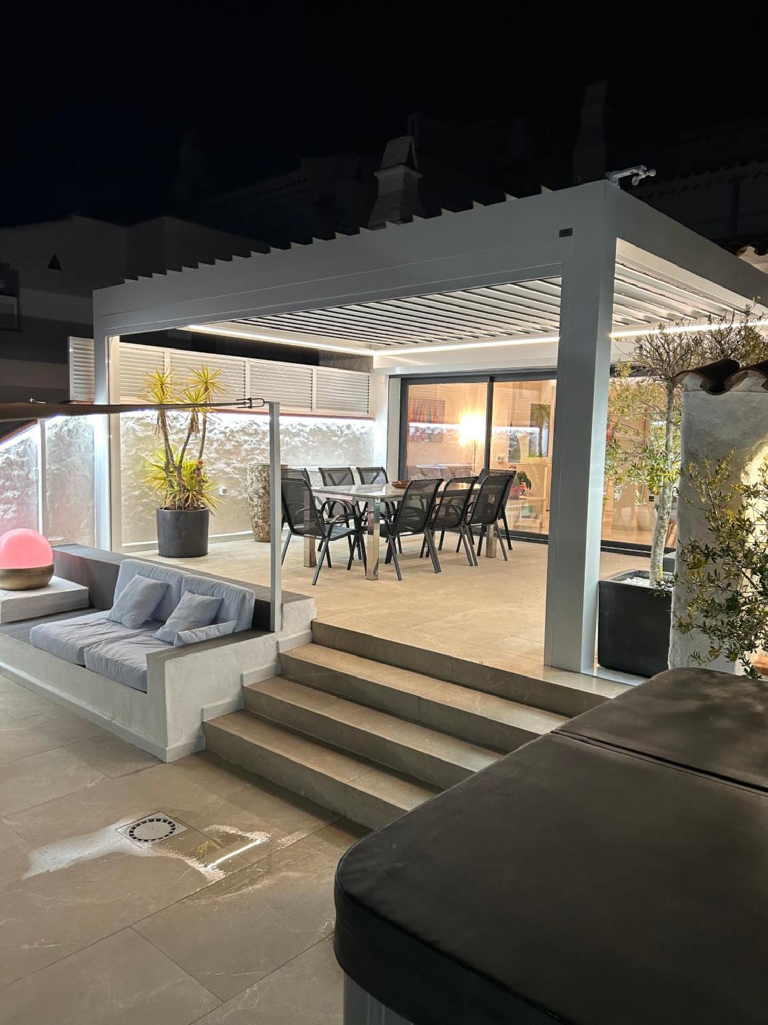 Appartement Duplex Rosas Avec Terrasse Magnifique Jacuzzi Vue Mer Roses Exterior foto